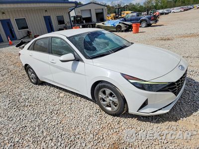 Czwarte zdjęcie samochodu z boku: 2023 HYUNDAI ELANTRA SE VIN:5NPLL4AG8PH114235 - miniatura
