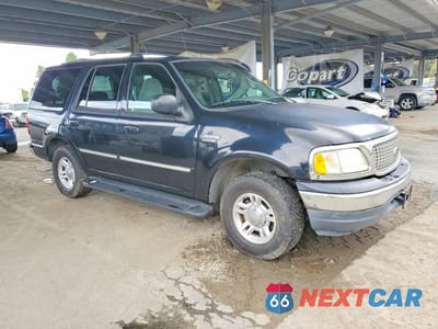 Czwarte zdjęcie samochodu z boku: 2002 FORD EXPEDITION XLT VIN:1FMRU15W52LA06470 - miniatura
