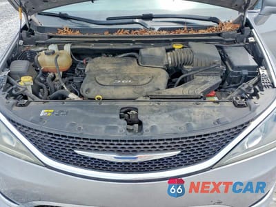 Zdjęcie 11 z 12 samochodu: 2017 CHRYSLER PACIFICA TOURING L VIN:2C4RC1BG3HR668181 - miniatura