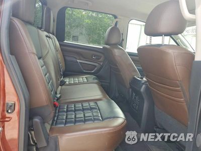 Zdjęcie 10 z 12 samochodu: 2017 NISSAN TITAN XD PLATINUM RESERVE VIN:1N6BA1F40HN548548 - miniatura