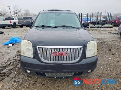 Piąte zdjęcie samochodu w środku: 2011 GMC YUKON XL DENALI VIN:1GKS2MEF5BR315712 - miniatura