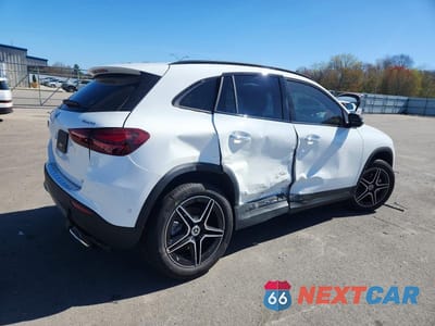 Trzecie zdjęcie samochodu z tyłu: 2026 MERCEDES-BENZ GLA 250 4MATIC VIN:W1N4N4HB9TJ832346 - miniatura