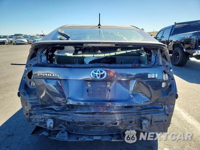 Zdjęcie 6 z 13 samochodu: 2013 TOYOTA PRIUS TWO VIN:JTDKN3DU7D5652681 - miniatura