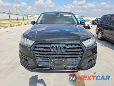 Piąte zdjęcie samochodu w środku: 2018 AUDI Q7 PRESTIGE VIN:WA1VAAF7XJD021665 - miniatura