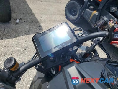 Zdjęcie 7 z 8 samochodu: 2020 KTM 1290 SUPER DUKE R VIN:VBKV39408LM925729 - miniatura