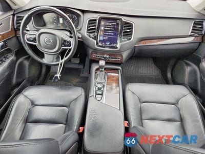 Zdjęcie 8 z 13 samochodu: 2017 VOLVO XC90 T5 VIN:YV4102KK0H1163135 - miniatura