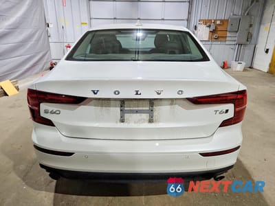 Zdjęcie 6 z 12 samochodu: 2020 VOLVO S60 T6 MOMENTUM VIN:7JRA22TK7LG042069 - miniatura