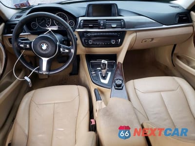 Zdjęcie 8 z 12 samochodu: 2014 BMW 328 I VIN:WBA3A5G58ENP28990 - miniatura