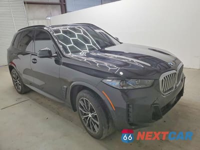 Czwarte zdjęcie samochodu z boku: 2025 BMW X5 SDRIVE 40I VIN:5UX13EU02S9W61352 - miniatura