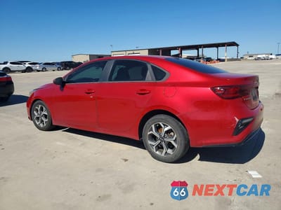 Drugie zdjęcie samochodu z przodu: 2021 KIA FORTE LXS VIN:3KPF24AD6ME387681 - miniatura