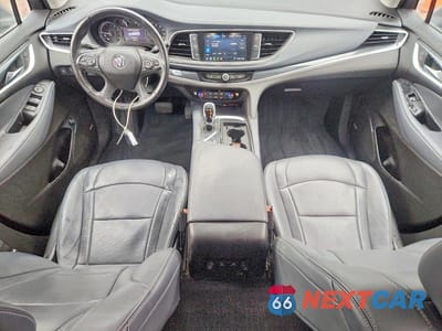 Zdjęcie 8 z 13 samochodu: 2021 BUICK ENCLAVE ESSENCE VIN:5GAEVAKW8MJ176259 - miniatura