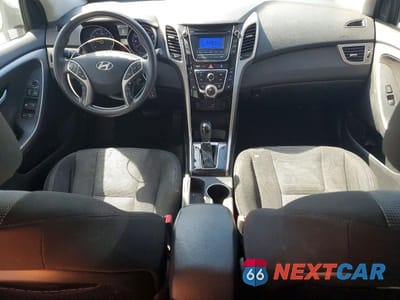 Zdjęcie 8 z 12 samochodu: 2016 HYUNDAI ELANTRA GT BASE VIN:KMHD35LH9GU252349 - miniatura