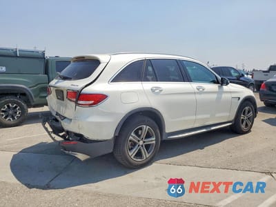 Trzecie zdjęcie samochodu z tyłu: 2017 MERCEDES-BENZ GLC 300 4MATIC VIN:WDC0G4KB3HF118323 - miniatura