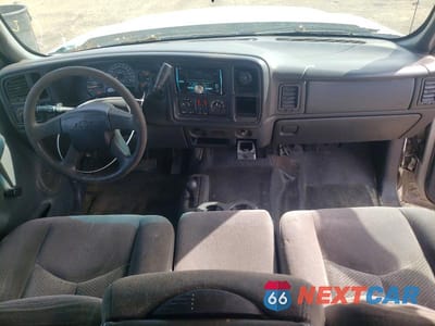 Zdjęcie 8 z 12 samochodu: 2007 CHEVROLET SILVERADO K1500 CLASSIC VIN:2GCEK19B171121161 - miniatura