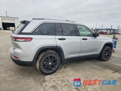 Trzecie zdjęcie samochodu z tyłu: 2022 JEEP GRAND CHEROKEE LIMITED VIN:1C4RJGBG1N8532891 - miniatura