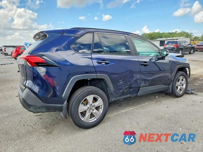 Trzecie zdjęcie samochodu z tyłu: 2025 TOYOTA RAV4 XLE VIN:2T3W1RFV6SW392219 - miniatura