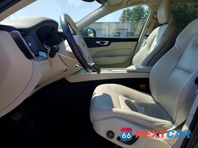 Zdjęcie 7 z 14 samochodu: 2019 VOLVO XC60 T5 VIN:LYV102RK3KB262704 - miniatura