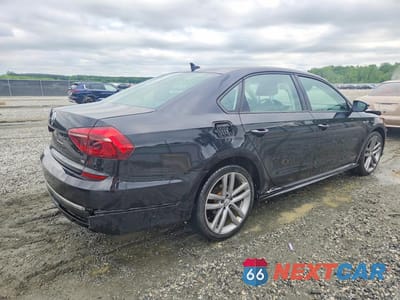 Trzecie zdjęcie samochodu z tyłu: 2018 VOLKSWAGEN PASSAT S VIN:1VWAA7A37JC019063 - miniatura