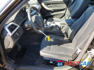 Zdjęcie 7 z 12 samochodu: 2016 BMW 320 XI VIN:WBA8E5G54GNU20731 - miniatura