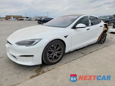 2024 TESLA MODEL S 5YJSA1E54RF532706 - główne zdjęcie licytacji z USA - miniatura