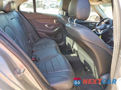 Zdjęcie 10 z 12 samochodu: 2020 MERCEDES-BENZ C 300 VIN:55SWF8DB2LU323778 - miniatura