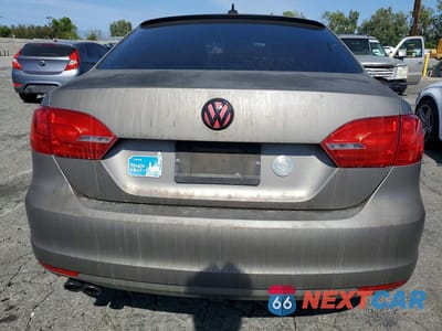 Zdjęcie 6 z 12 samochodu: 2013 VOLKSWAGEN JETTA SE VIN:3VWDP7AJ1DM352405 - miniatura