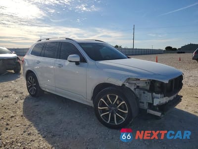 Czwarte zdjęcie samochodu z boku: 2019 VOLVO XC90 T5 MOMENTUM VIN:YV4102CK3K1455738 - miniatura