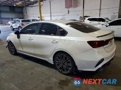 Drugie zdjęcie samochodu z przodu: 2023 KIA FORTE GT VIN:3KPF44AC2PE511967 - miniatura