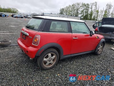 Trzecie zdjęcie samochodu z tyłu: 2007 MINI COOPER VIN:WMWMF33577TU63509 - miniatura