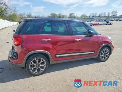 Trzecie zdjęcie samochodu z tyłu: 2015 FIAT 500L TREKKING VIN:ZFBCFADH3FZ032000 - miniatura
