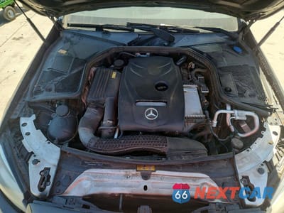 Zdjęcie 11 z 12 samochodu: 2016 MERCEDES-BENZ C 300 VIN:55SWF4JB4GU100421 - miniatura