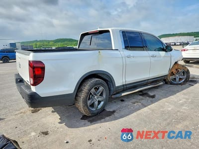 Trzecie zdjęcie samochodu z tyłu: 2023 HONDA RIDGELINE RTL-E VIN:5FPYK3F7XPB009858 - miniatura