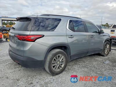 Trzecie zdjęcie samochodu z tyłu: 2023 CHEVROLET TRAVERSE LT VIN:1GNERHKW3PJ184213 - miniatura