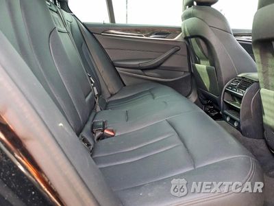 Zdjęcie 10 z 12 samochodu: 2019 BMW 530E VIN:WBAJA9C52KB399446 - miniatura