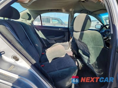 Zdjęcie 10 z 12 samochodu: 2005 HONDA ACCORD DX VIN:1HGCM56135A157667 - miniatura