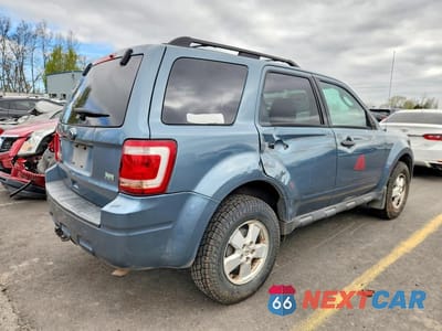Trzecie zdjęcie samochodu z tyłu: 2010 FORD ESCAPE XLT VIN:1FMCU9DG8AKC96299 - miniatura