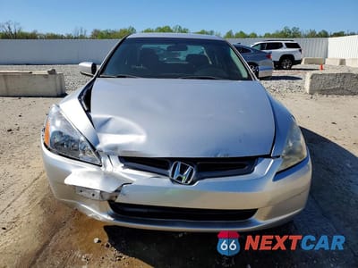 Piąte zdjęcie samochodu w środku: 2003 HONDA ACCORD LX VIN:1HGCM56383A144167 - miniatura