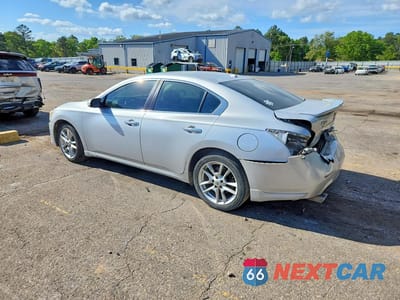 Drugie zdjęcie samochodu z przodu: 2011 NISSAN MAXIMA 3.5 S VIN:1N4AA5AP9BC849061 - miniatura