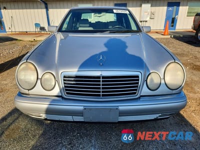 Piąte zdjęcie samochodu w środku: 1998 MERCEDES-BENZ E 320 VIN:WDBJF65F7WA528722 - miniatura