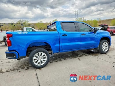 Trzecie zdjęcie samochodu z tyłu: 2024 CHEVROLET SILVERADO K1500 CUSTOM VIN:1GCPDBEK0RZ221731 - miniatura