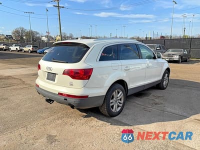 Czwarte zdjęcie samochodu z boku: 2008 AUDI Q7 3.6 QUATTRO PREMIUM VIN:WA1BY74L08D030841 - miniatura