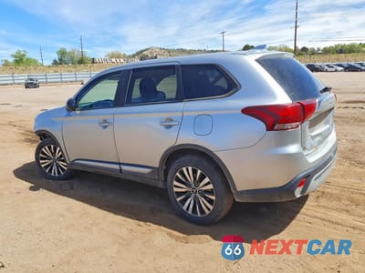 Drugie zdjęcie samochodu z przodu: 2020 MITSUBISHI OUTLANDER SE VIN:JA4AZ3A36LZ017545 - miniatura