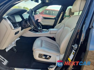 Zdjęcie 7 z 12 samochodu: 2021 BMW X5 M50I VIN:5UXJU4C05M9H54025 - miniatura
