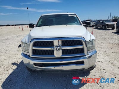Piąte zdjęcie samochodu w środku: 2016 RAM 2500 ST VIN:3C6TR4HT0GG119799 - miniatura