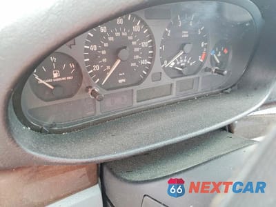 Zdjęcie 9 z 12 samochodu: 2003 BMW 325 I VIN:WBAET374X3NJ40388 - miniatura