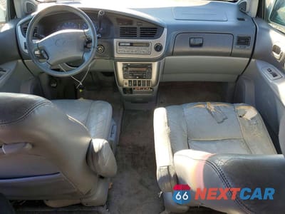 Zdjęcie 8 z 14 samochodu: 2002 TOYOTA SIENNA XLE VIN:4T3ZF13C82U444386 - miniatura