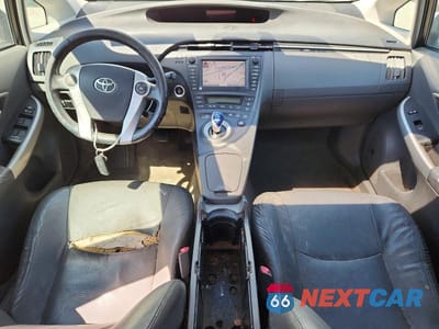 Zdjęcie 8 z 12 samochodu: 2010 TOYOTA PRIUS IV VIN:JTDKN3DUXA1299050 - miniatura