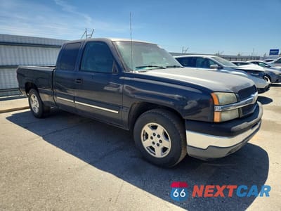 Czwarte zdjęcie samochodu z boku: 2005 CHEVROLET SILVERADO C1500 VIN:2GCEC19T151171755 - miniatura