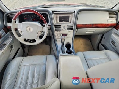 Zdjęcie 8 z 13 samochodu: 2004 LINCOLN TOWNHOUSE AVIATOR VIN:5LMEU68H64ZJ34819 - miniatura
