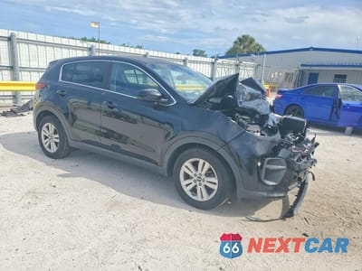 Czwarte zdjęcie samochodu z boku: 2017 KIA SPORTAGE LX VIN:KNDPM3AC3H7280304 - miniatura